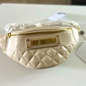 Love Moschino belt bag. NWT.